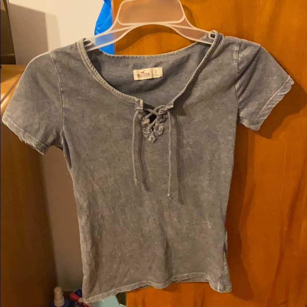 Women’s Hollister Tee